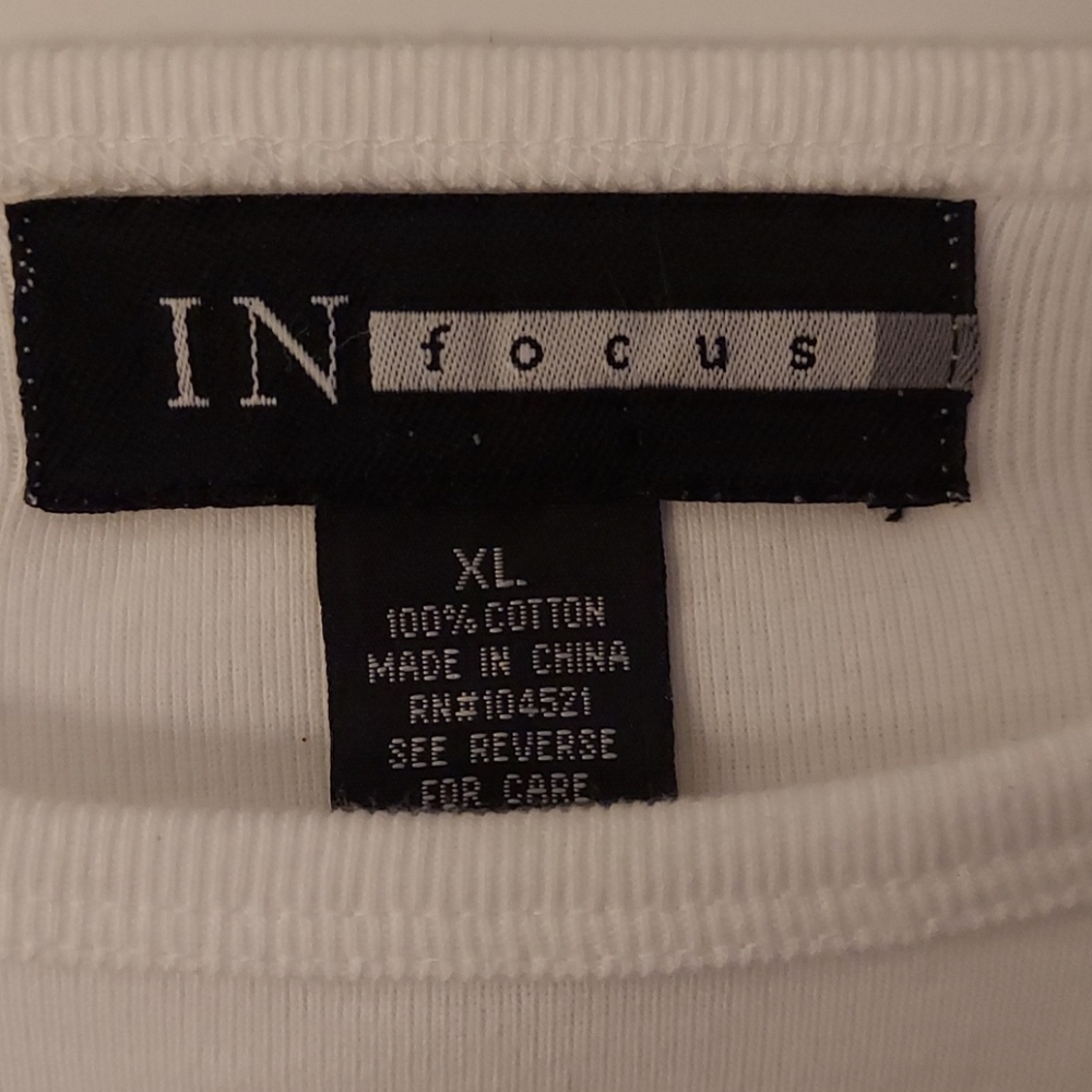 Women's In Focus Star tee - Picture 3 of 4